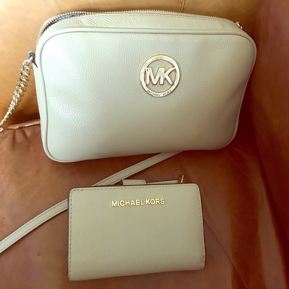 Michael Kors Crossbody Bag + Matching Wallet